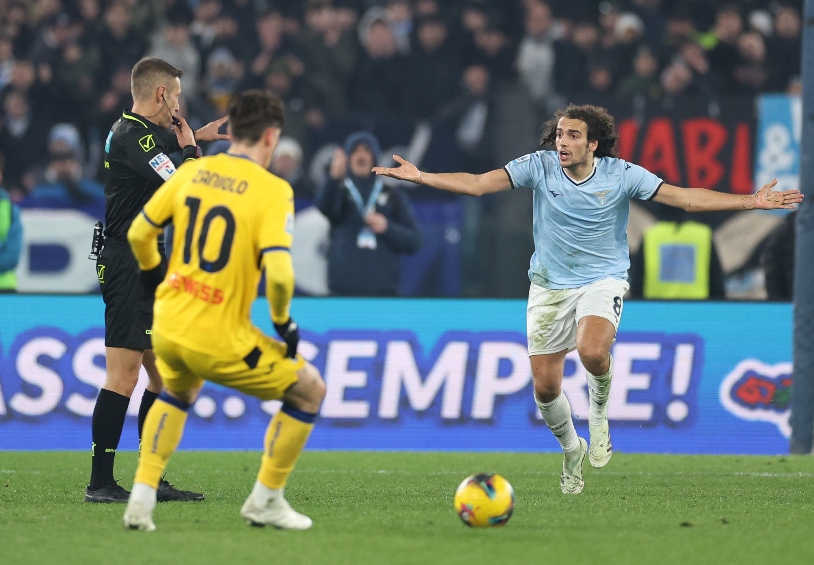 开云体育官网-意甲清晨再迎强敌，达拉斯独行侠状态回暖，主帅态度——气氛紧张，细节决定成败的简单介绍