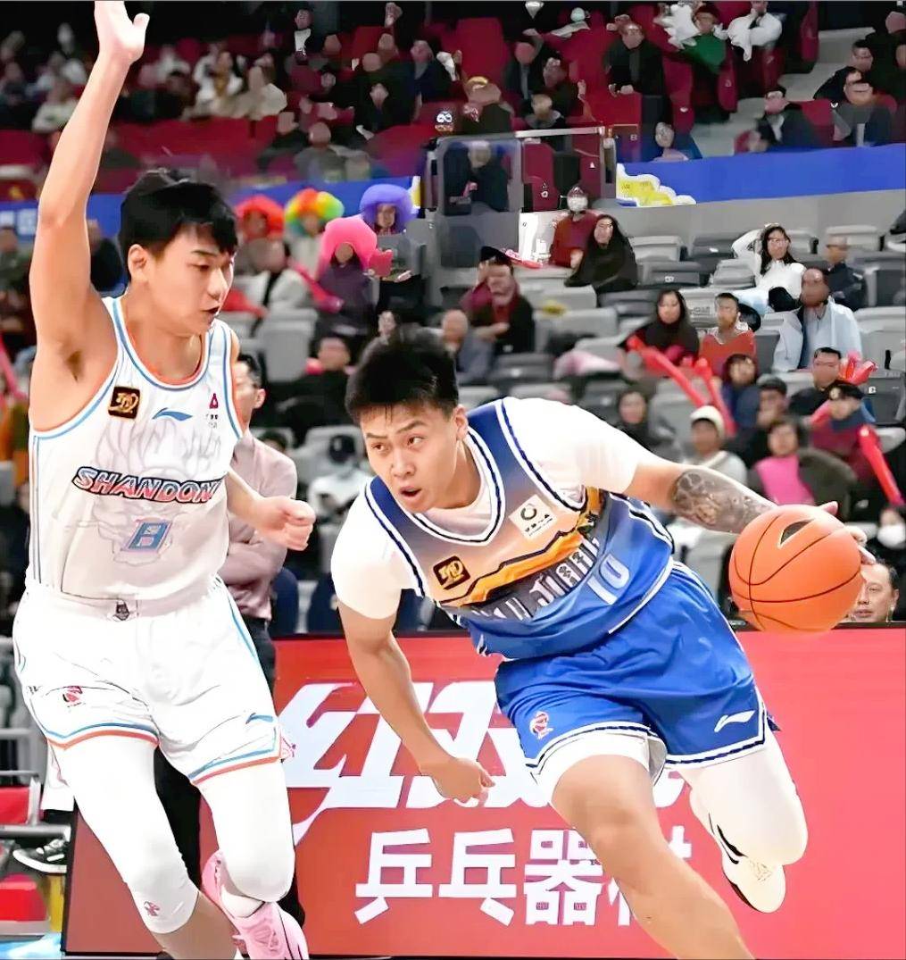 向夜晚奔去原唱