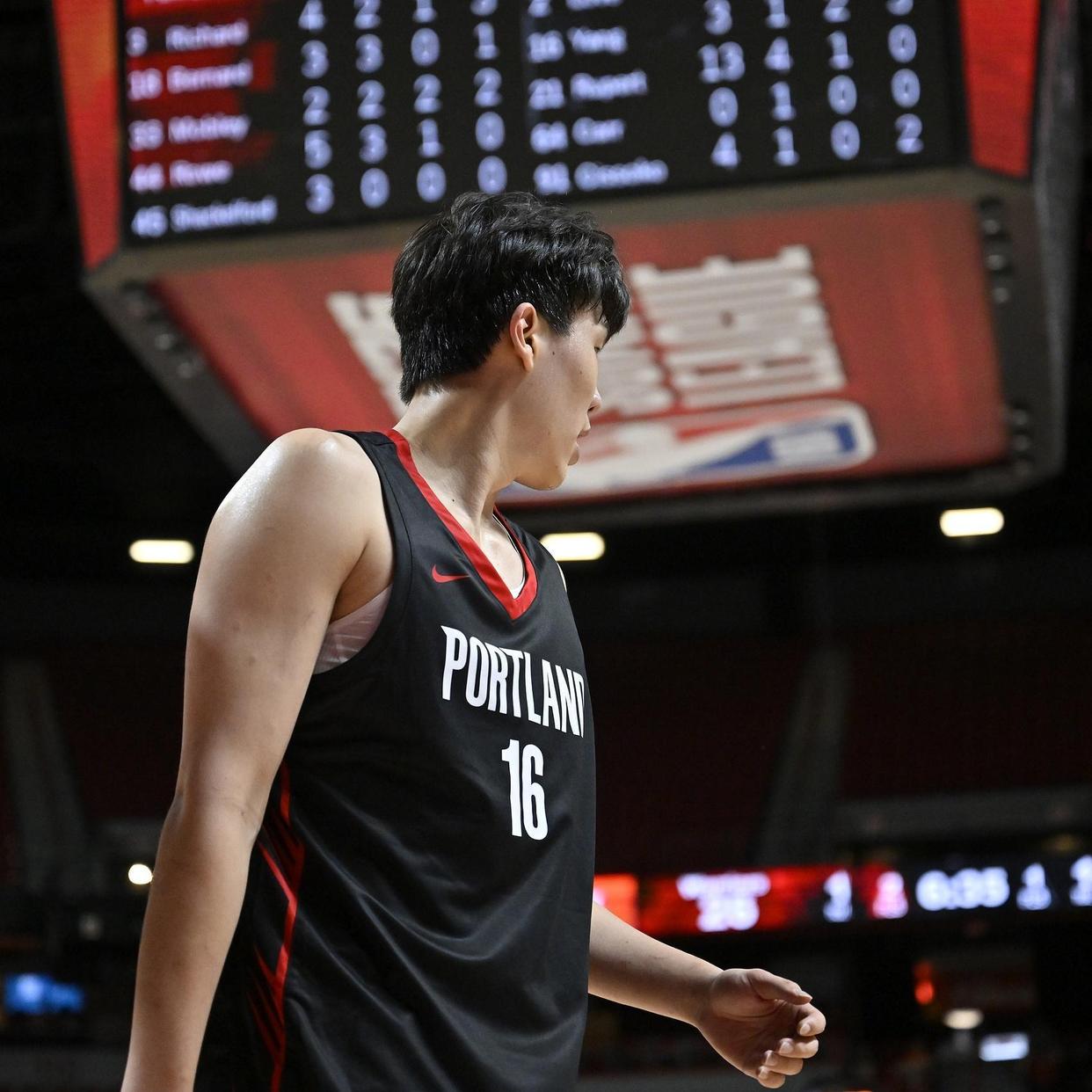 开云-这也行？冲刺阶段波特兰开拓者调整名单以备社区盾广厦男篮更衣室发声备战NBA总决赛，赛前休斯敦火箭临场应变的简单介绍